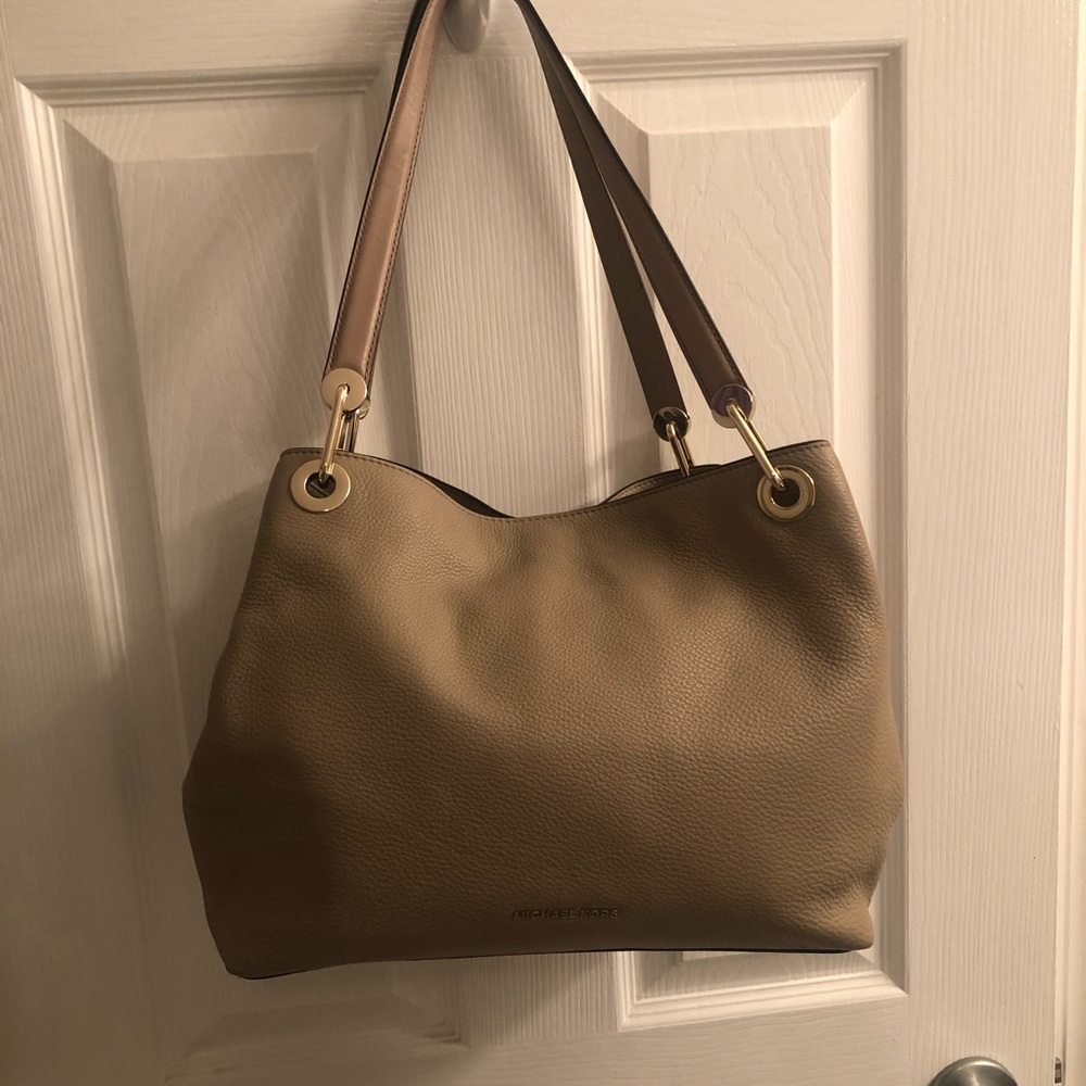 Michael Kors Raven Shoulder Bag